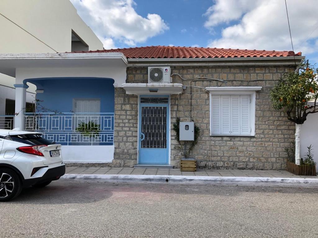 ΑΝΑΚΑΙΝΙΣΜΕΝΗ ΜΟΝΟΚΑΤΟΙΚΙΑ 125 τμ ΣΤΟ ΚΕΝΤΡΟ ΜΕ ΚΗΠΟ Βίλα Μεσολόγγι Εξωτερικό φωτογραφία