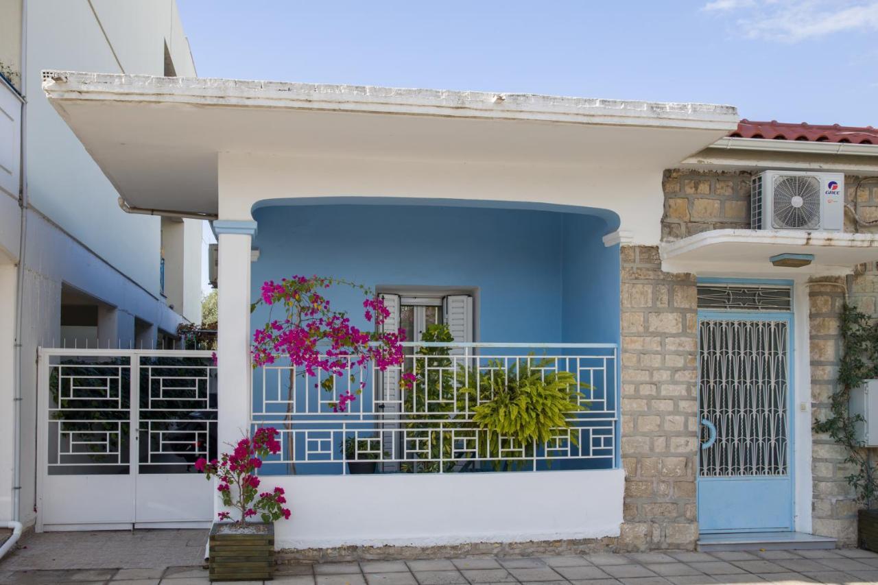 ΑΝΑΚΑΙΝΙΣΜΕΝΗ ΜΟΝΟΚΑΤΟΙΚΙΑ 125 τμ ΣΤΟ ΚΕΝΤΡΟ ΜΕ ΚΗΠΟ Βίλα Μεσολόγγι Εξωτερικό φωτογραφία